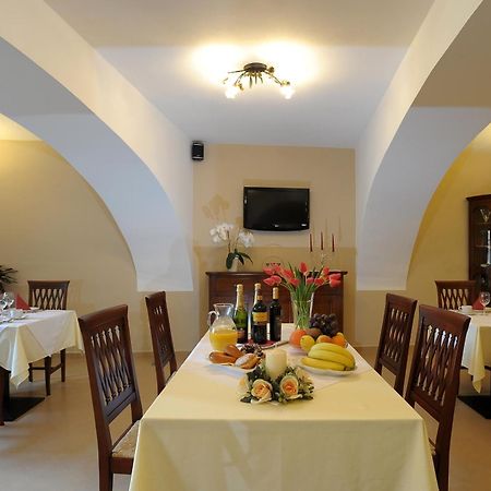 Hotel U Krále Jičín Esterno foto
